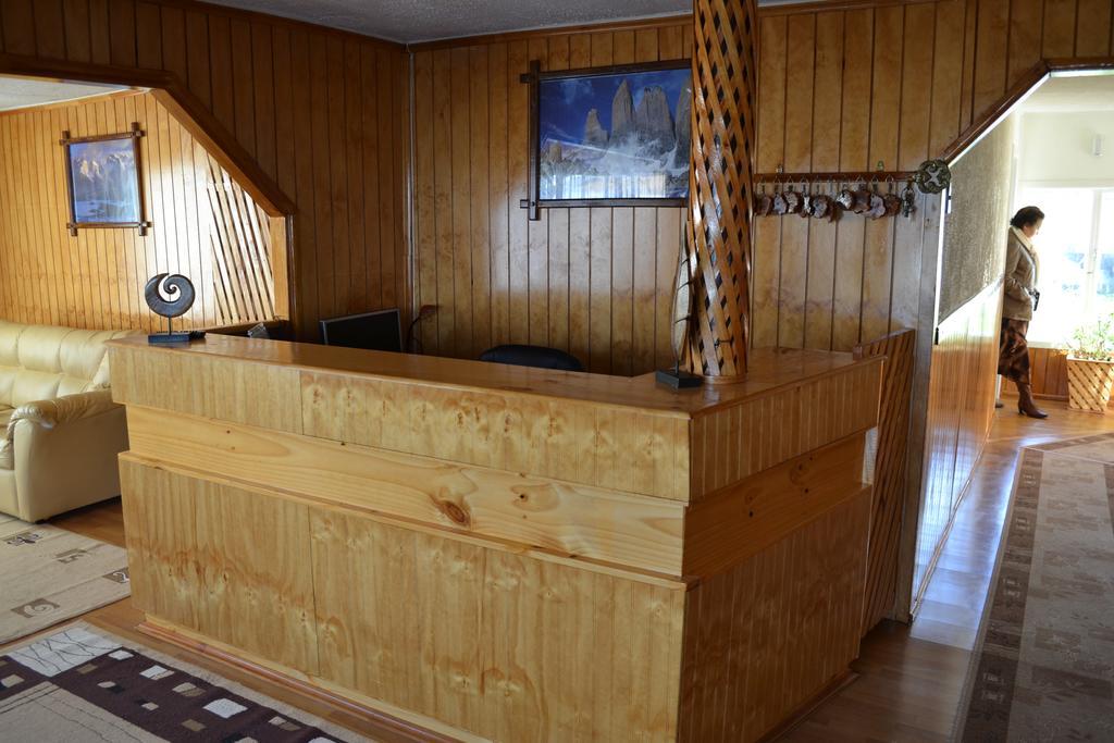 פורטו נטאלס Hostal Alamo Patagonico מראה חיצוני תמונה