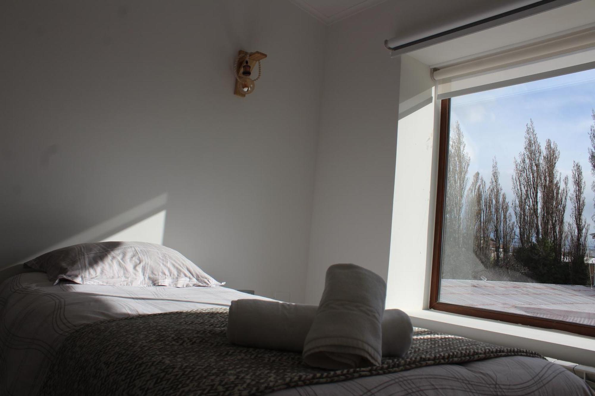 פורטו נטאלס Hostal Alamo Patagonico מראה חיצוני תמונה