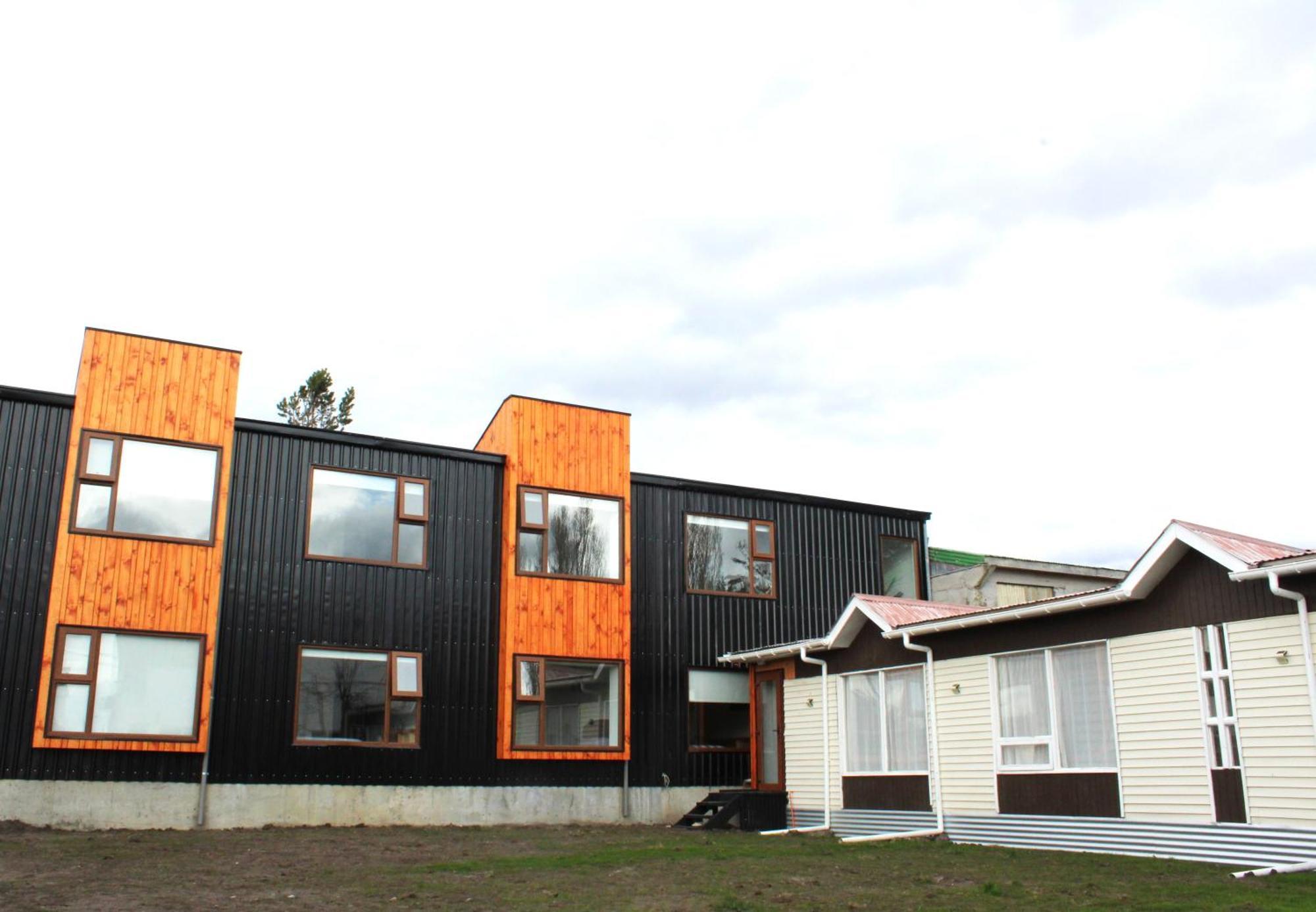 פורטו נטאלס Hostal Alamo Patagonico מראה חיצוני תמונה